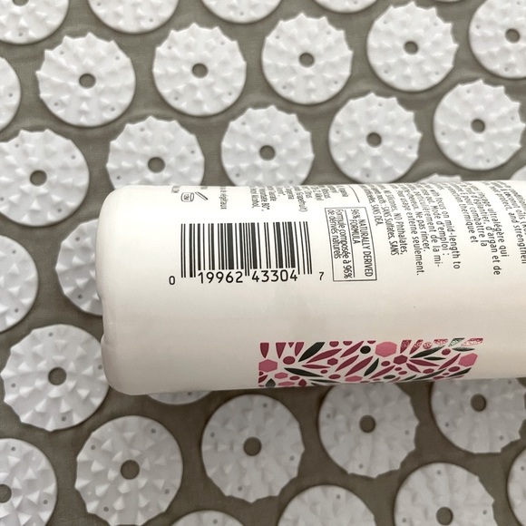 Briogeo Rosarco Milk Reparative Leave-In Conditioning Spray - Picture 4 of 5